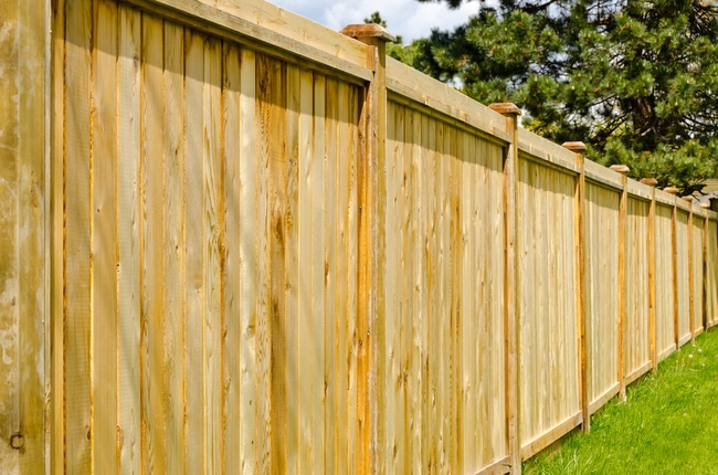 COMMERCIAL FENCE REPLACEMENT